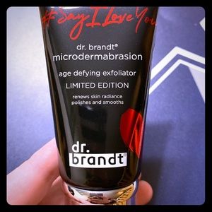 Dr. Brandt PoreDermabrasion NWT